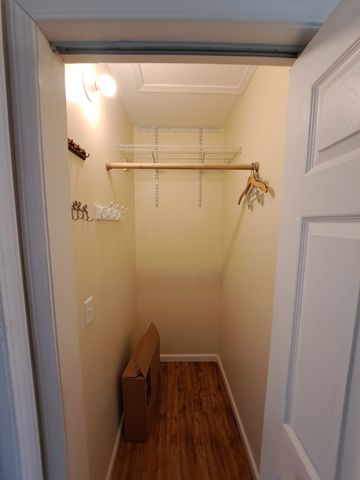 2615 Riverstone Dr, Murfreesboro, TN 37128