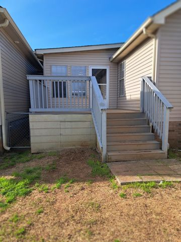 2615 Riverstone Dr, Murfreesboro, TN 37128