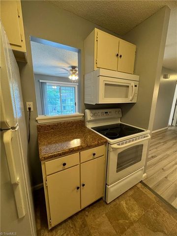 5661 Hornaday Road H, Greensboro, NC 27409