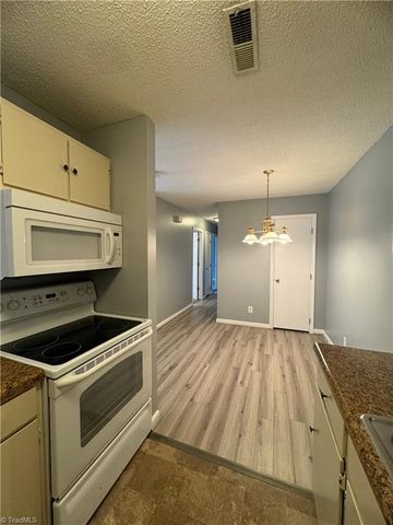 5661 Hornaday Road H, Greensboro, NC 27409