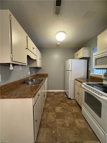 5661 Hornaday Road H, Greensboro, NC 27409