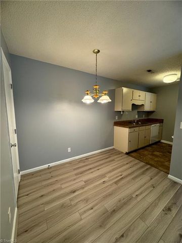 5661 Hornaday Road H, Greensboro, NC 27409
