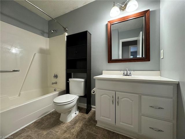 5661 Hornaday Road H, Greensboro, NC 27409