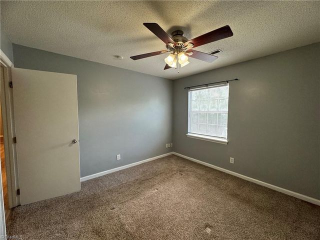 5661 Hornaday Road H, Greensboro, NC 27409