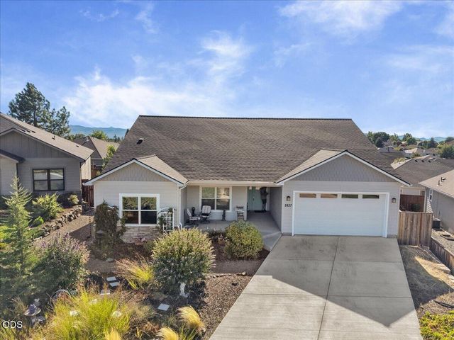 2837 Morning View Drive, Medford, OR 97504
