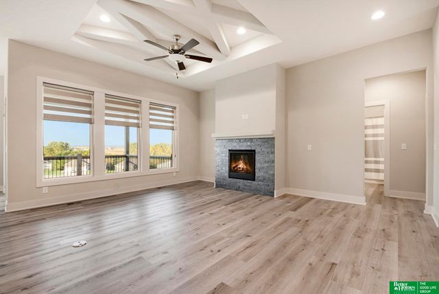 16061 CW Hadan Drive, Bennington, NE 68007