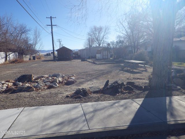 280 S Galena Street, Battle Mountain, NV 89820