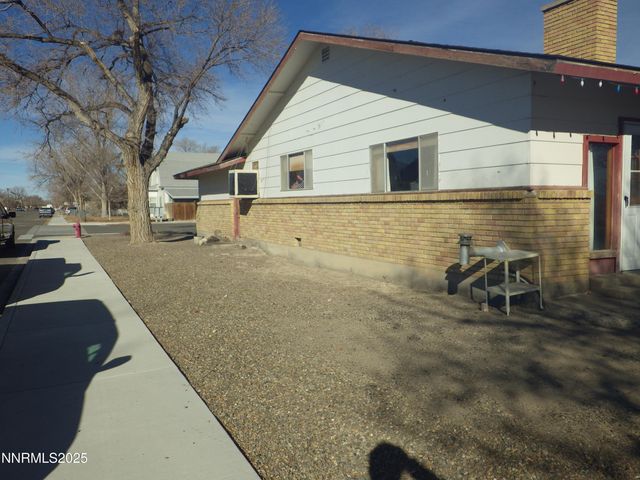 280 S Galena Street, Battle Mountain, NV 89820