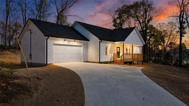 105 Keisha Lane, Calhoun, GA 30701