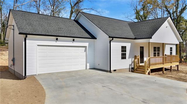 105 Keisha Lane, Calhoun, GA 30701