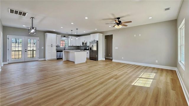 105 Keisha Lane, Calhoun, GA 30701