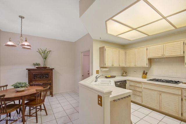 5614 Roundtree Place, Westlake Village, CA 91362