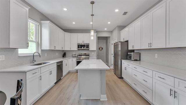 1221 KING AVENUE, Lakeland, FL 33803