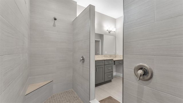 1221 KING AVENUE, Lakeland, FL 33803