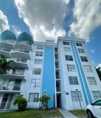 486 NW 165th St Road B103, Miami, FL 33169