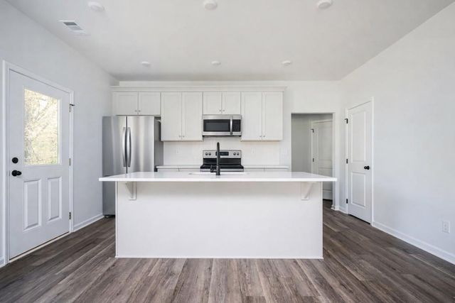 1135 4th Street NW, Atlanta, GA 30318