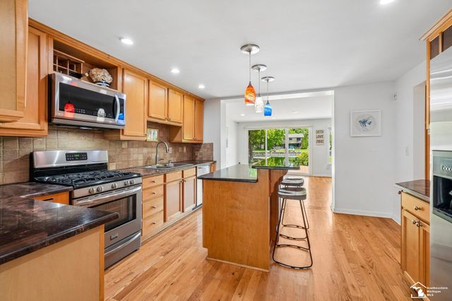 28395 Swan Island Drive, Grosse Ile Twp, MI 48138