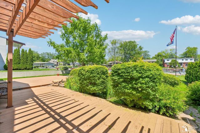 28395 Swan Island Drive, Grosse Ile Twp, MI 48138
