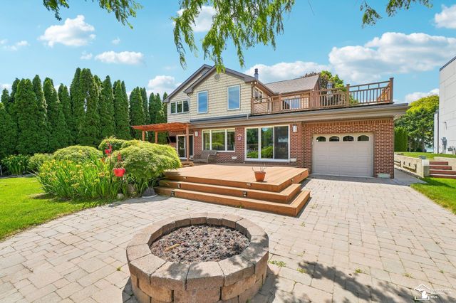 28395 Swan Island Drive, Grosse Ile Twp, MI 48138