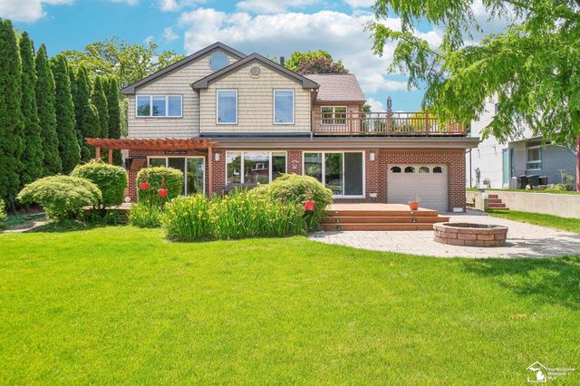 28395 Swan Island Drive, Grosse Ile Twp, MI 48138