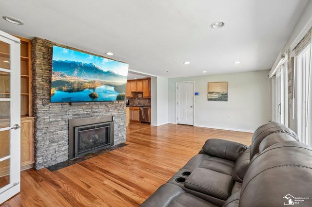 28395 Swan Island Drive, Grosse Ile Twp, MI 48138