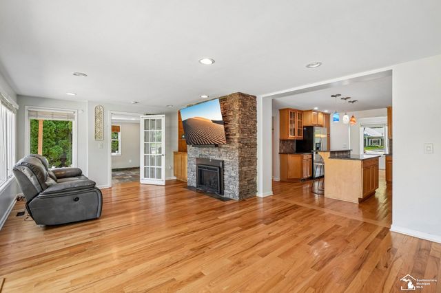28395 Swan Island Drive, Grosse Ile Twp, MI 48138
