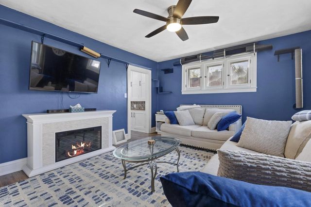 1305 W LAWRENCE STREET, Appleton, WI 54914