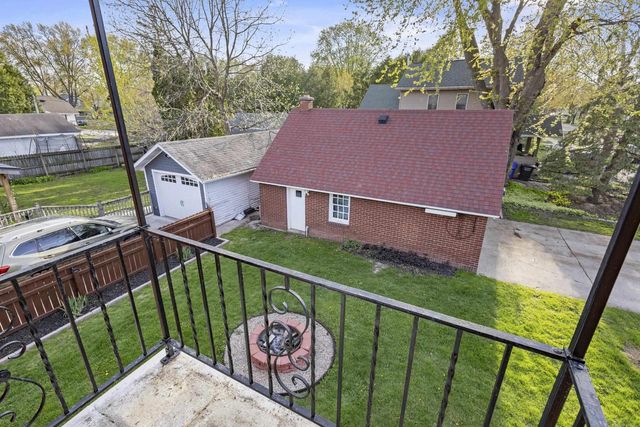 1305 W LAWRENCE STREET, Appleton, WI 54914