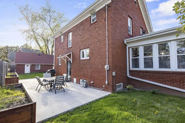 1305 W LAWRENCE STREET, Appleton, WI 54914