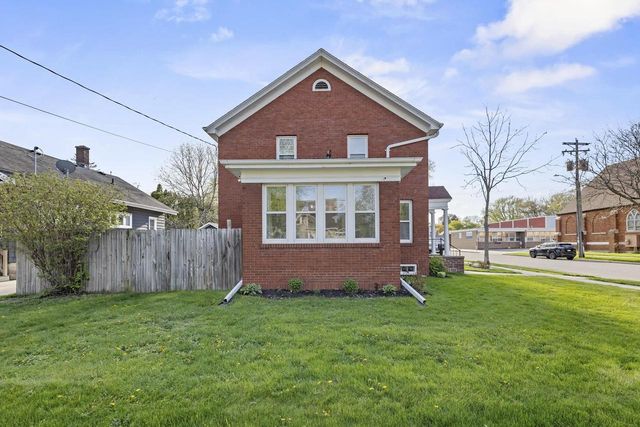 1305 W LAWRENCE STREET, Appleton, WI 54914