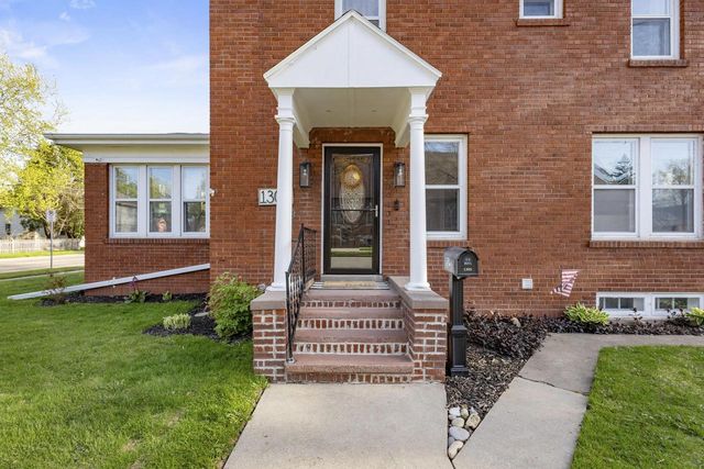 1305 W LAWRENCE STREET, Appleton, WI 54914