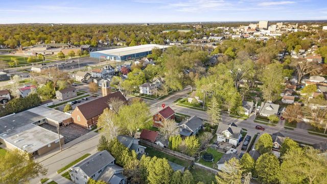 1305 W LAWRENCE STREET, Appleton, WI 54914