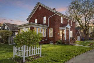 1305 W LAWRENCE STREET, Appleton, WI 54914