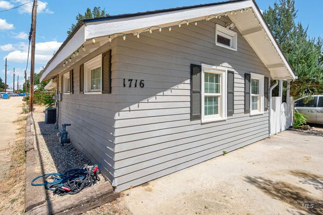 1716 3rd St. S, Nampa, ID 83651
