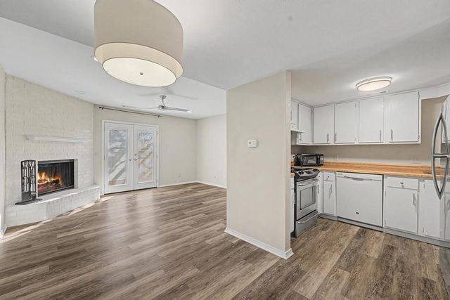 298 W Mountain Street, Fayetteville, AR 72701