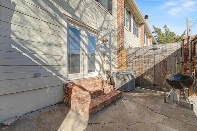 298 W Mountain Street, Fayetteville, AR 72701