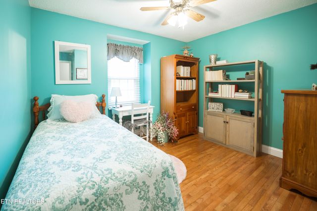 113 Lake Hills Drive Drive, Oak Ridge, TN 37830