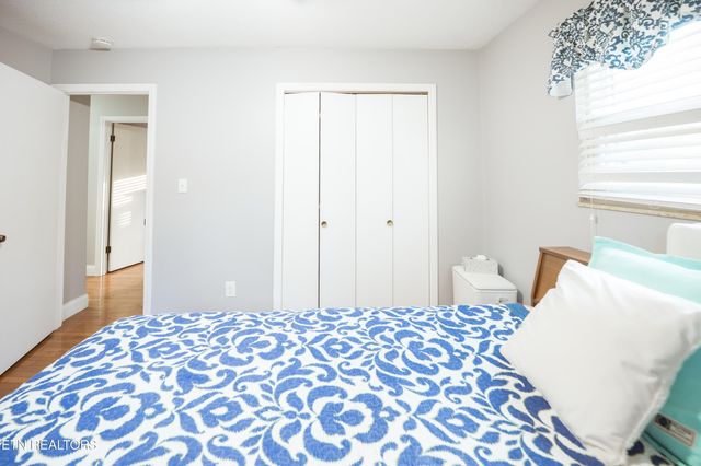 113 Lake Hills Drive Drive, Oak Ridge, TN 37830