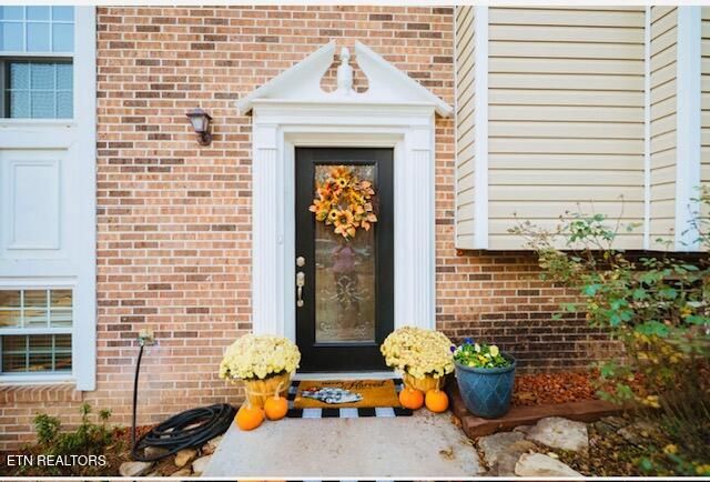 113 Lake Hills Drive Drive, Oak Ridge, TN 37830