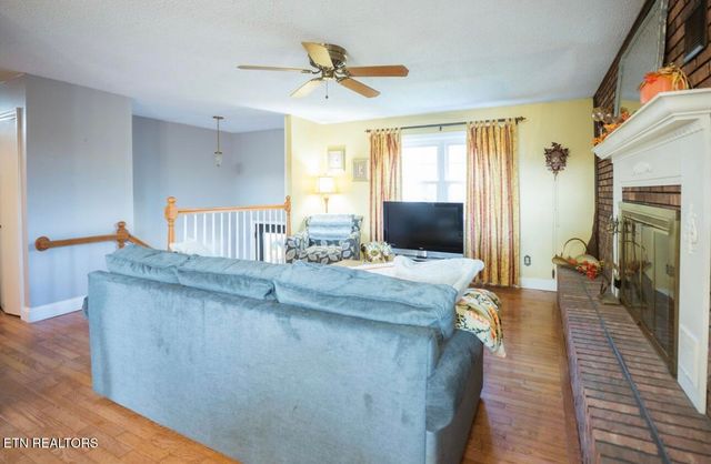 113 Lake Hills Drive Drive, Oak Ridge, TN 37830