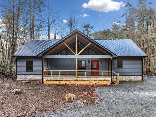 641 Bryant Farm Lane, Ellijay, GA 30540
