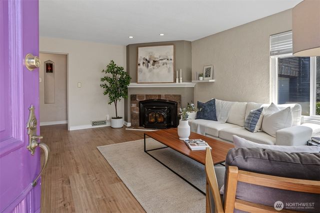 4711 Colby Avenue, Everett, WA 98203