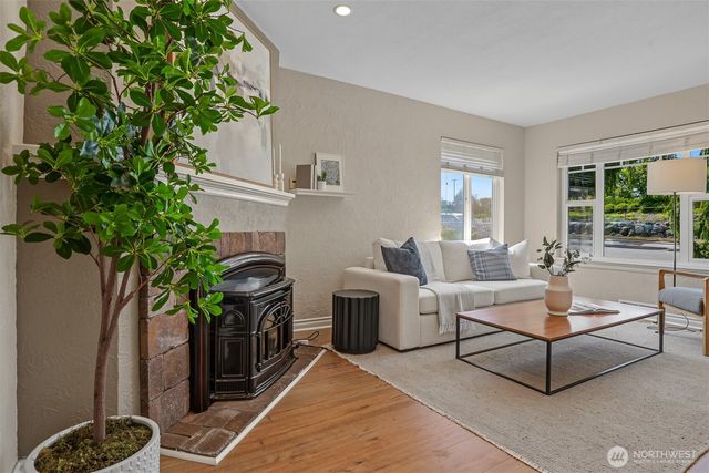 4711 Colby Avenue, Everett, WA 98203
