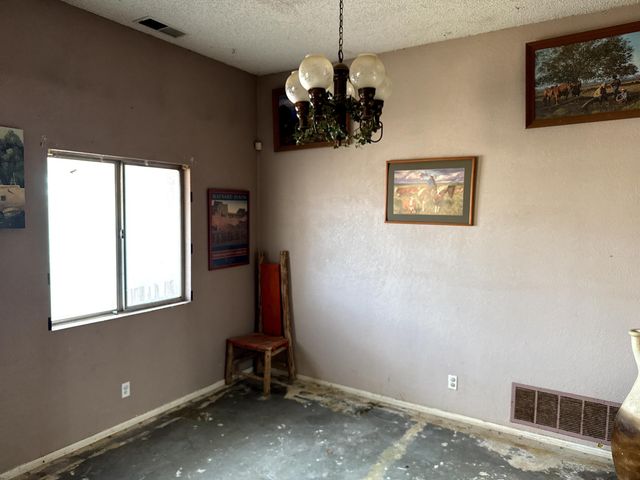 37 Mallette Drive NW, Belen, NM 87002