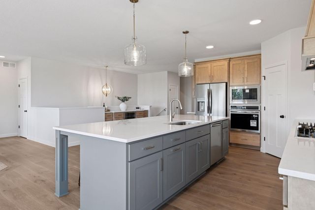 18612 Icebox Lane, Lakeville, MN 55044