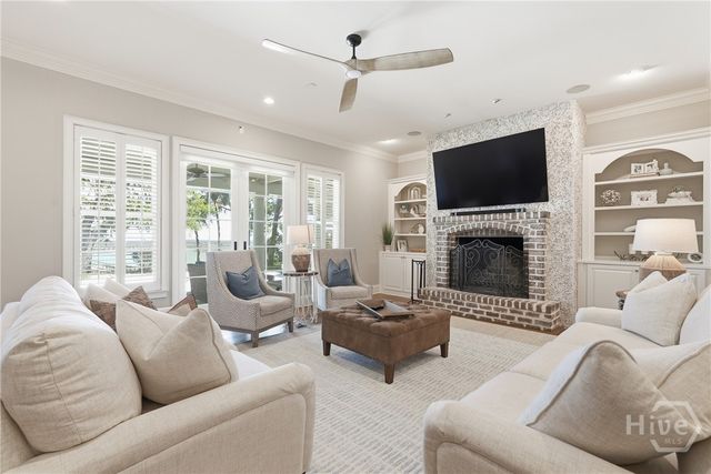 2024 Walthour Road, Savannah, GA 31410