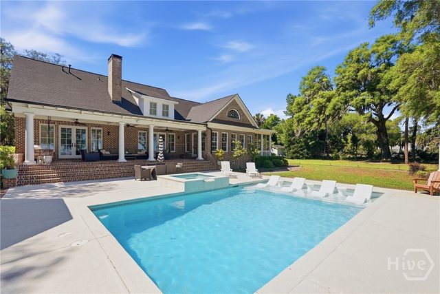 2024 Walthour Road, Savannah, GA 31410