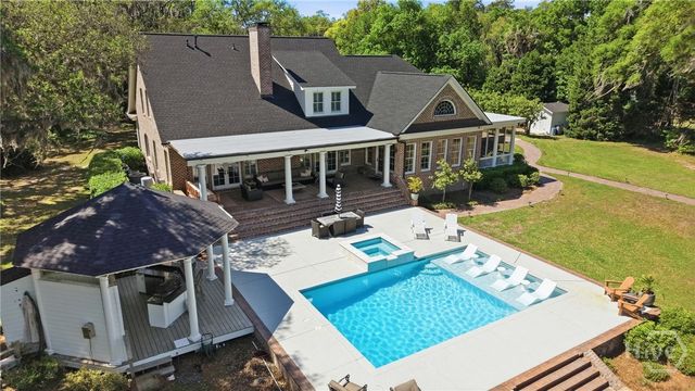 2024 Walthour Road, Savannah, GA 31410