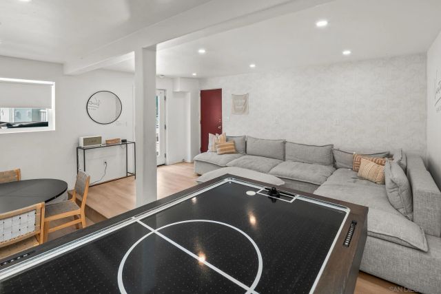 4525 Vista st., San Diego, CA 92116