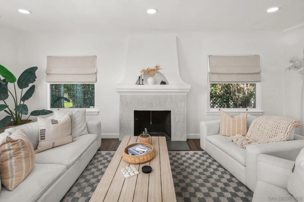 4525 Vista st., San Diego, CA 92116